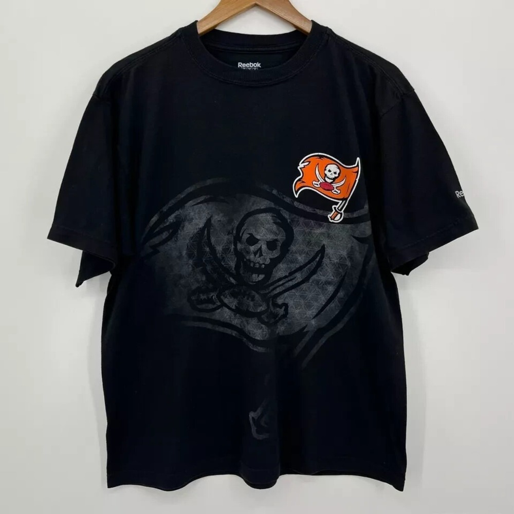 Reebok NFL Tampa Bay Buccaneers Mens Graphic T-Shirt Black Size Medium